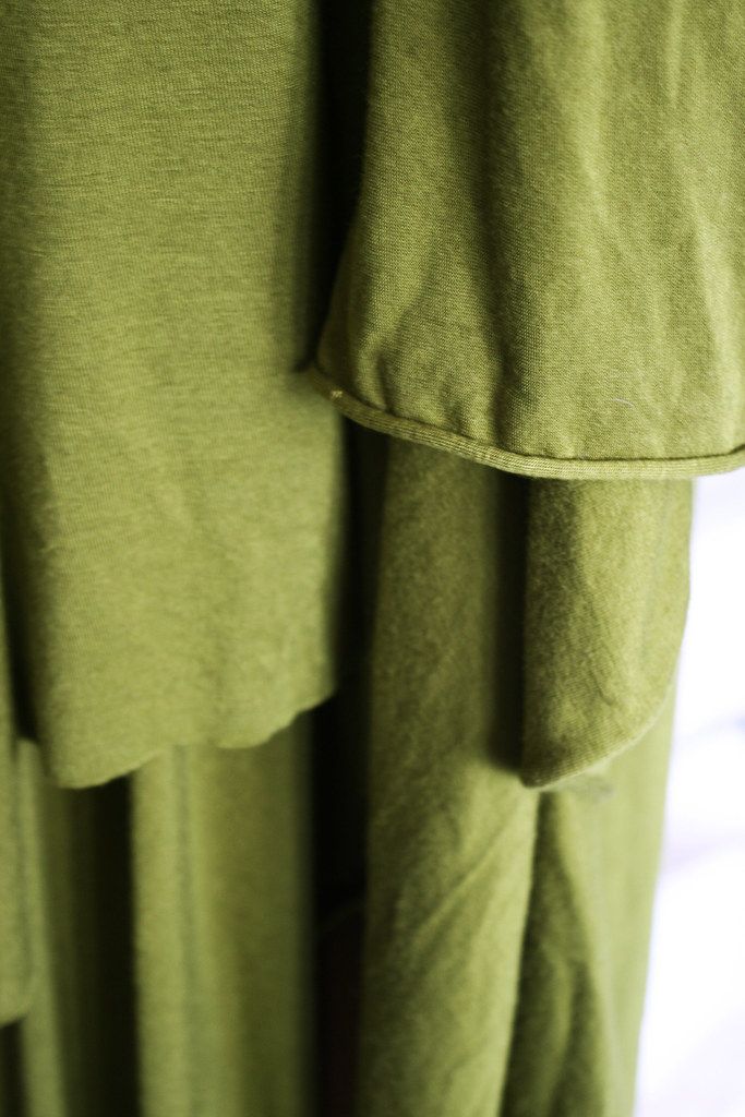 Viscose fabric with flowing drape