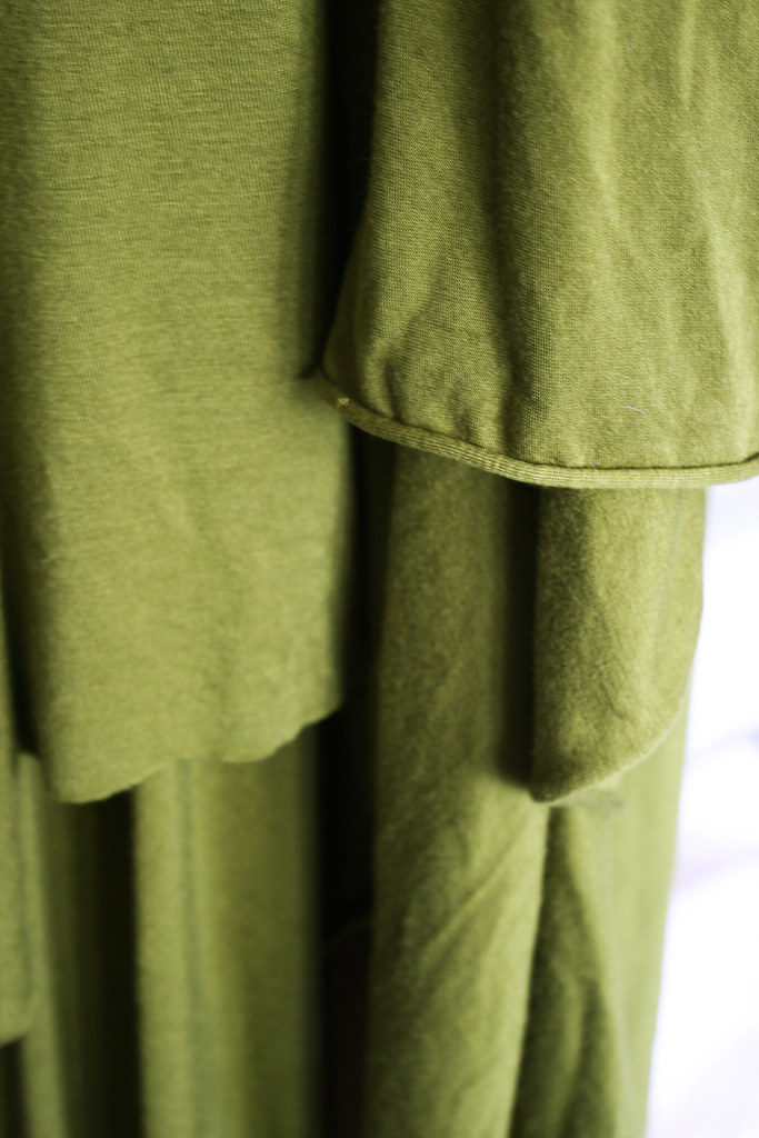 Viscose fabric with flowing drape